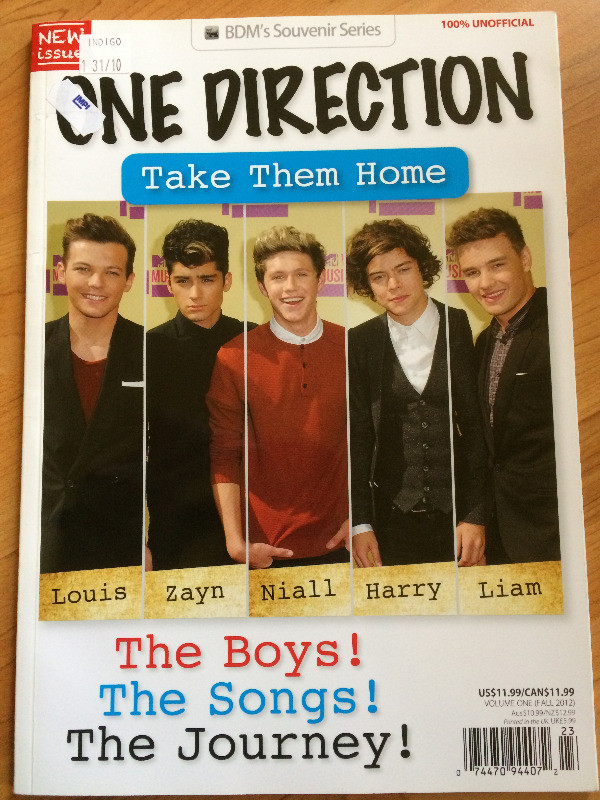 RARE LIVRE COLLECTION ONE DIRECTION TAKE THEM HOME  SOUVENIR in Arts & Collectibles in City of Montréal
