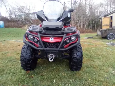 Well maintained, very good condition, Driver hand/thumb heated grips, passenger heated grip. New bra...