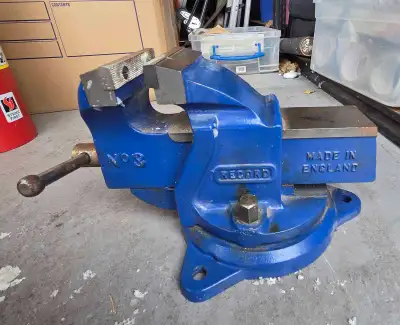 Hand tools: The "Record #3 Vice" Made in England.Very good, View more