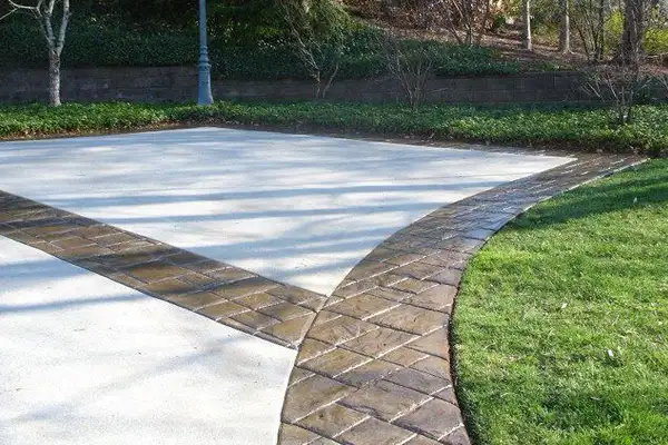 Stamped concrete and Interlocking62866660525057121