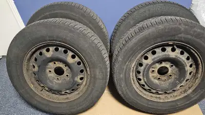 Selling a set of 4 Michelin X-ice winter tires on rims. Size is 225/65R16 Was used on a dodge carava...