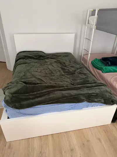 Lit double IKEA avec tiroir + matelas, View more