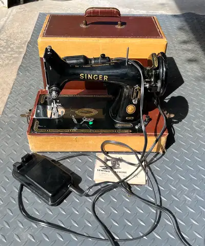 This 99K Singer was from approximately 1921, and still amazingly works! It was meant for simple sewi...