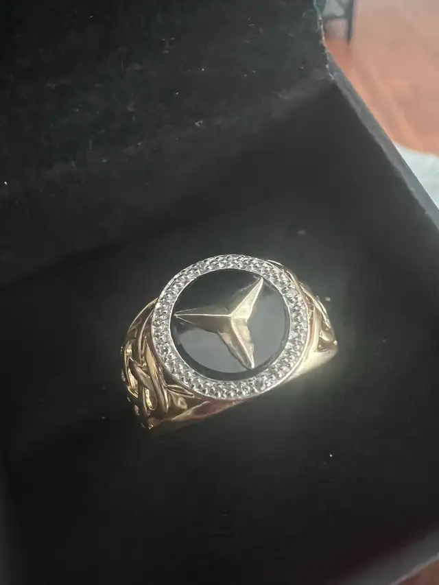 10 k Mersedes ring in Jewellery & Watches in Edmonton - Image 2