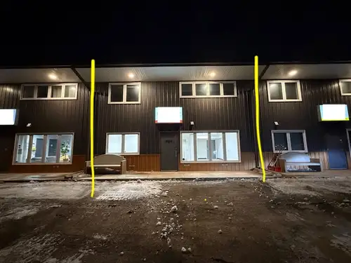 1800 Sqft Main 700 Sqft Second floor 14x18 overhead door with grade entry 3 large offices Front lobb...