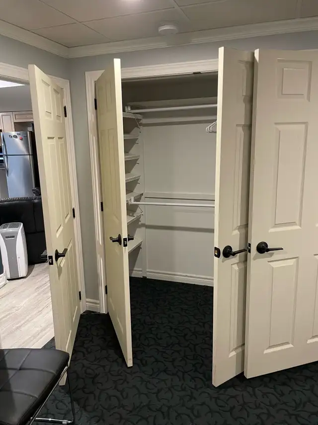 Shared furnished basement for rent in Room Rentals & Roommates in Oshawa / Durham Region - Image 6