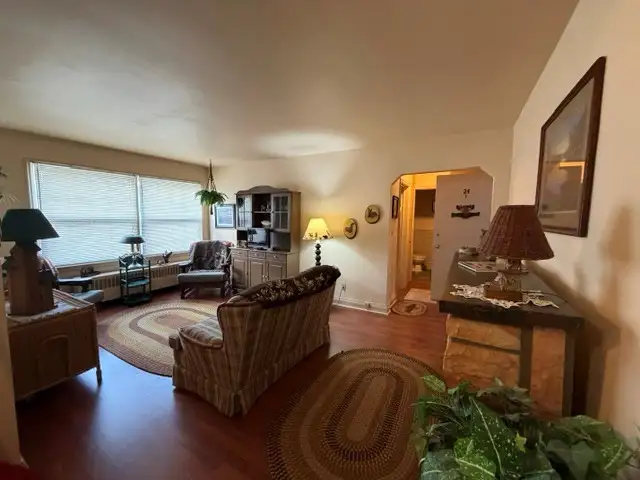 FULLY FURNISHED 1 BEDROOM APARTMENT – SARNIA