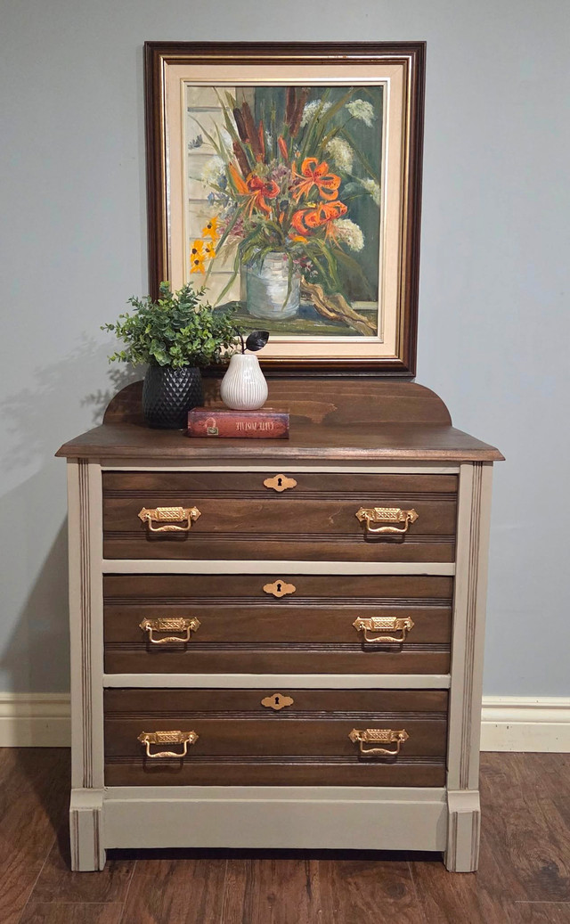 Dresser in Dressers & Wardrobes in St. Catharines
