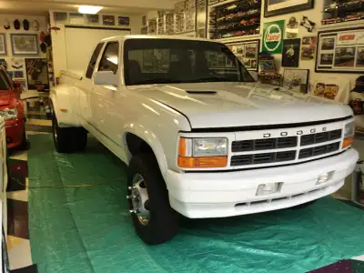Original / Owner / Builder after 31 yrs. Reclaimed Rebuilt . FRESH !!!!! Serious CASH No trades
