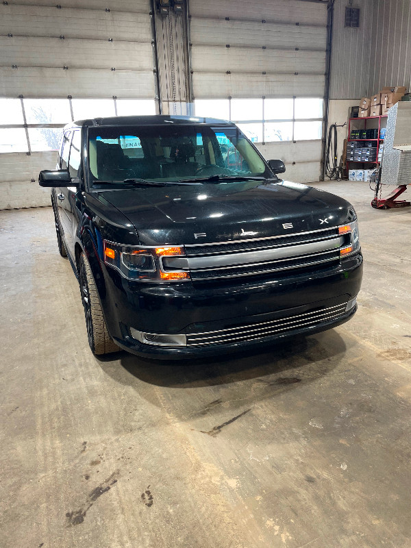 .2014 ford flex limited in Cars & Trucks in Moose Jaw