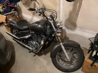 ***Make me a reasonable offer*** 1996 Honda Shadow VT1100 60553 km Needs battery