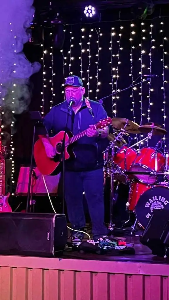 looking to start a band