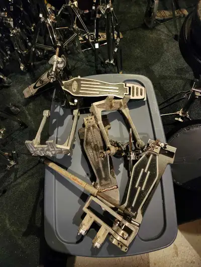 Pearl double bass drum pedal for repair/parts., View more