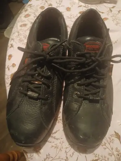 steel  toe shoes size 8w, View more