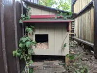 Pet House / Farm Animal House