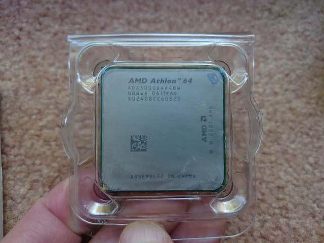 AMD Athlon 64 3000+ 64-bit Dual Core CPU (Socket 939) in System Components in Kitchener / Waterloo - Image 2