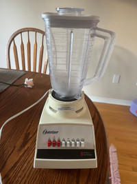 Food processor . Used like new. Works really well .$25