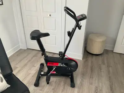 Vélo stationnaire, View more