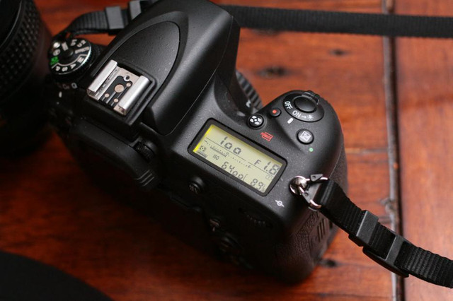 Nikon D750 Kit with Nikkor 24-120 F/4 G ED VR Lens dans Appareils photo et caméras  à Longueuil/Rive Sud - Image 3