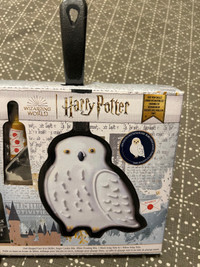 harry potter hedwig cast iron pan