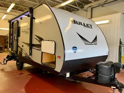 Fiberglass exterior, 1 slide, air conditioning, power awning, power front jack, sleeper sofa, sleeps...
