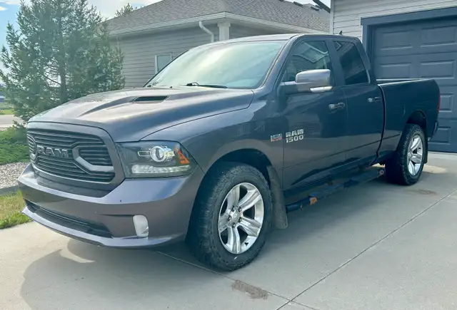 2018 Dodge Ram Sport low kms NANTON 