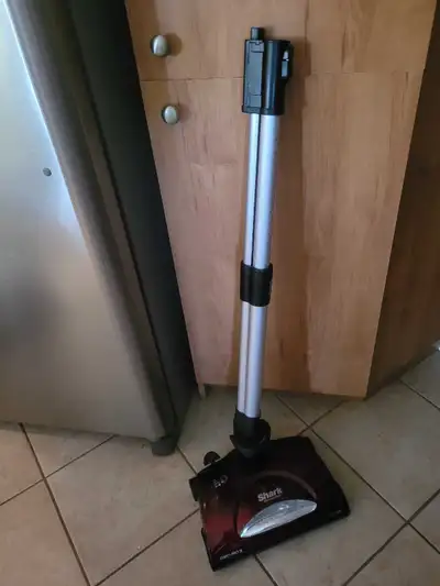 Balai électrique Shark, View more