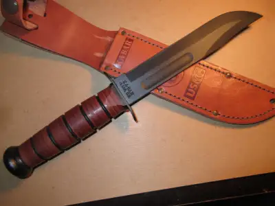 KA-BAR USMC KNIFE HUNTER pre-owned The most famous fixed blade knife in the World - "the KA-BAR" - w...
