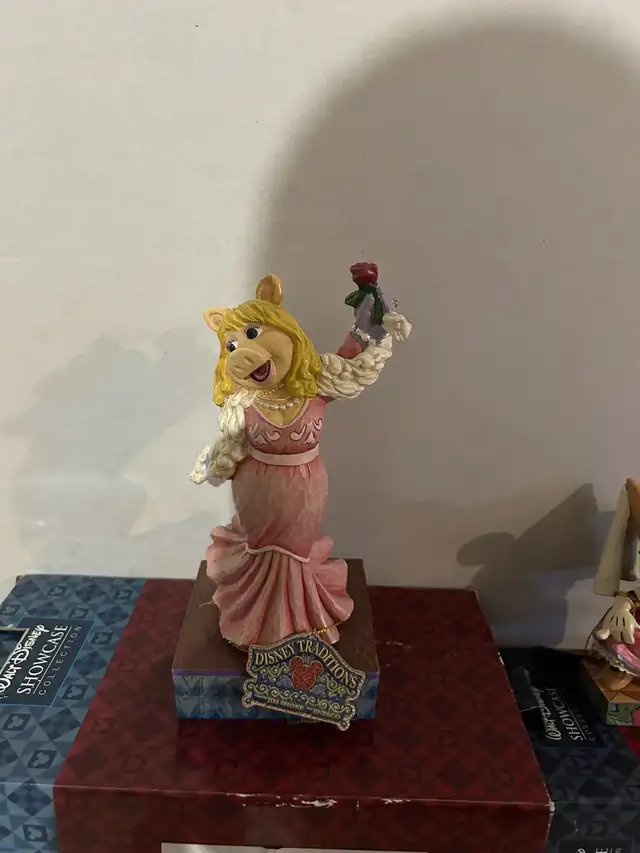 Disney figurine Jim shore in Arts & Collectibles in Calgary - Image 2