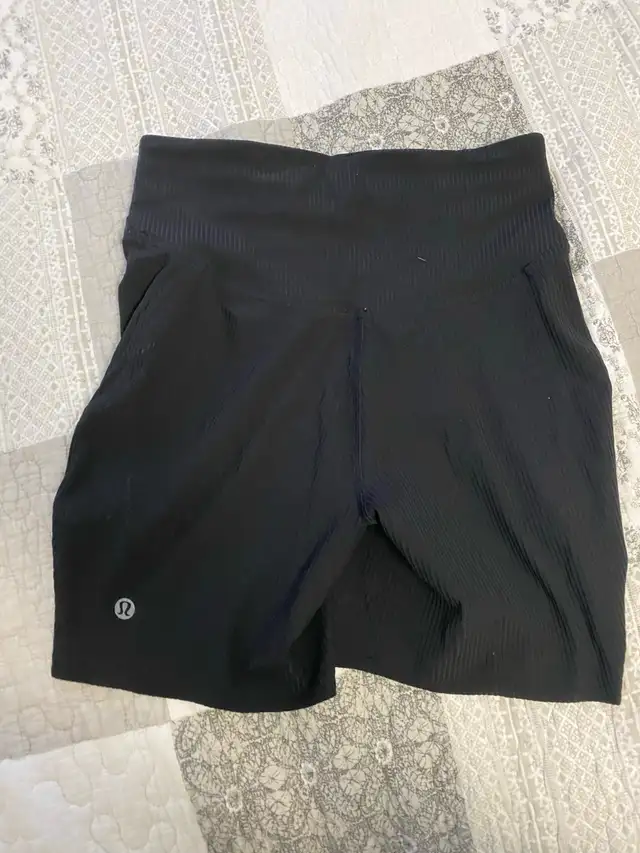 Lululemon Biker shorts in Women's - Bottoms in City of Toronto - Image 2