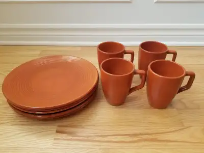 Dinnerware set, View more