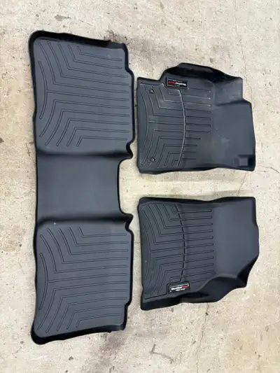 Like new weathertech floorliner For toyota camry 2007-2011 $337 plus shipping from weathertech Askin...