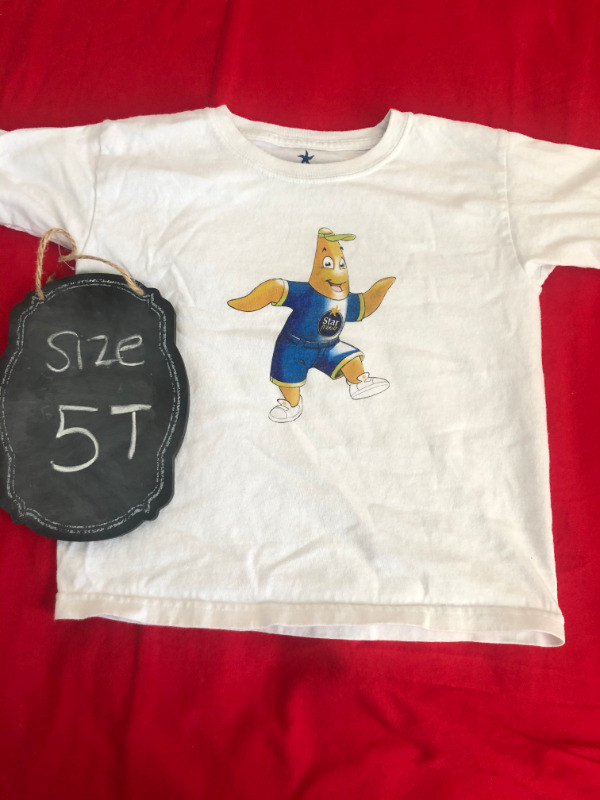 Cute Iberostar Star boys cotton t-shirt with Mascot - 5T in Clothing - 5T in Calgary - Image 3