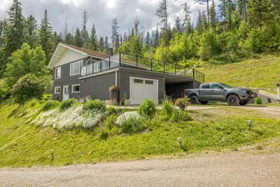 Little White Lake, BC. Beautifully updated 3-bed, 2-bath home on 1.4 private acres in White Lake, wi...