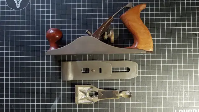 Excellent Condition Bailey No 3 Plane For Sale in Hand Tools in Delta/Surrey/Langley - Image 5