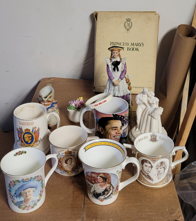 VINTAGE CUPS AND STUFF - ROYALTY in Arts & Collectibles in St. Catharines - Image 4
