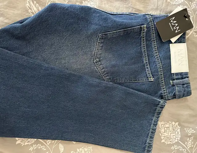 3 BRAND NEW PANTS (2 Cargo , 1 Jean)size 33 & 34 in Men's in Regina - Image 11