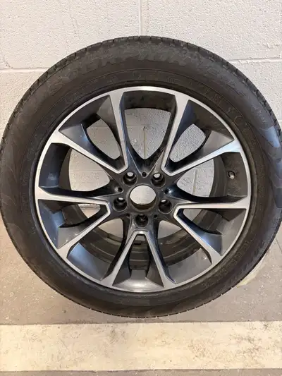 255/50 R19. Were used on a BMW X5. Good condition.