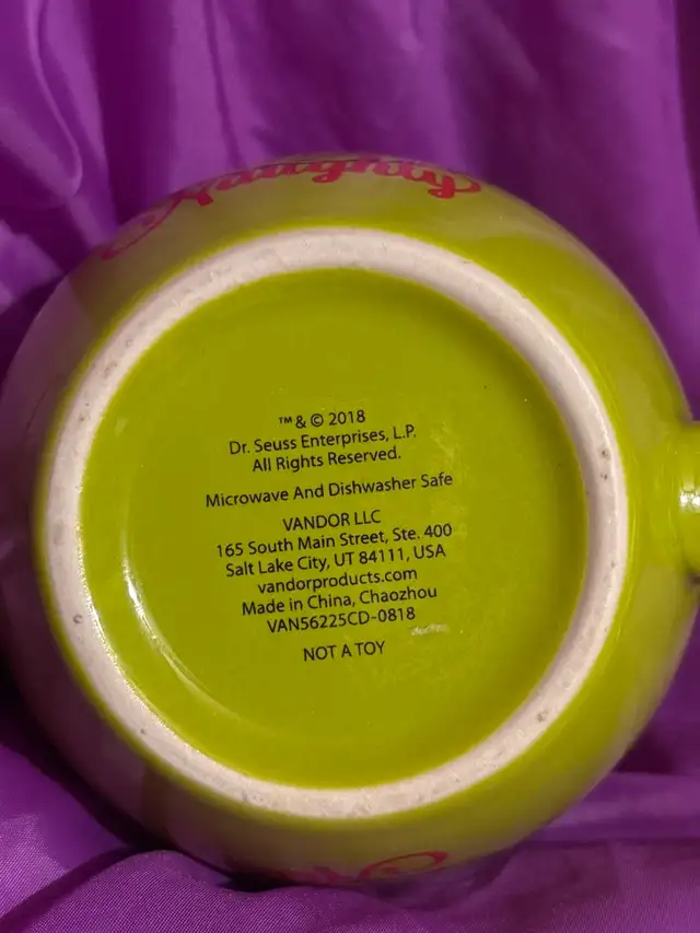 Brand new ceramic oval Grinch Mug538903025382205443