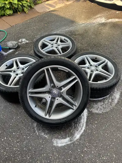 Original 18 inch Mercedes rims set of 4 18 inch rims OEM Mercedes rims Amg rims Mercedes Benz wheels...