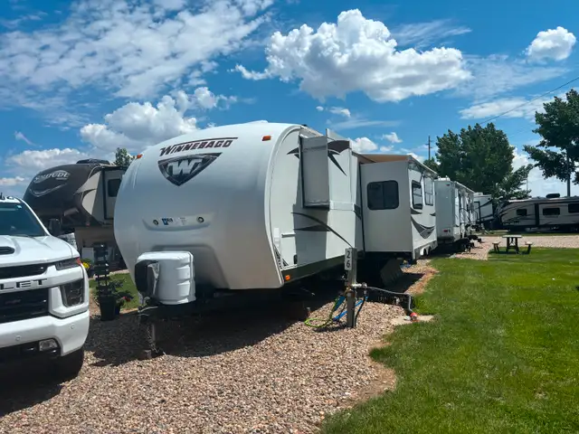 36 Ft Winnebago One with Large Solar Package in Travel Trailers & Campers in Medicine Hat - Image 3