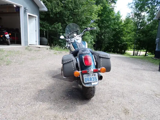1999 Honda Shadow A.C.E 750 in Street, Cruisers & Choppers in Renfrew - Image 10