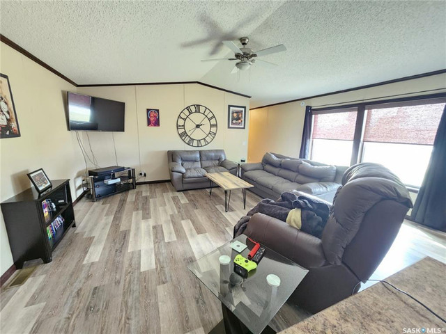 Home for SALE or REMOVAL Weyburn! in Houses for Sale in Regina - Image 4