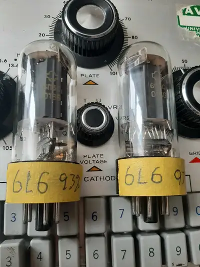 These are a pair of 6L6 power tubes that have been tested and are in good working condition. One tes...