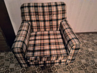 Confortable little sofa chair for those small areas
