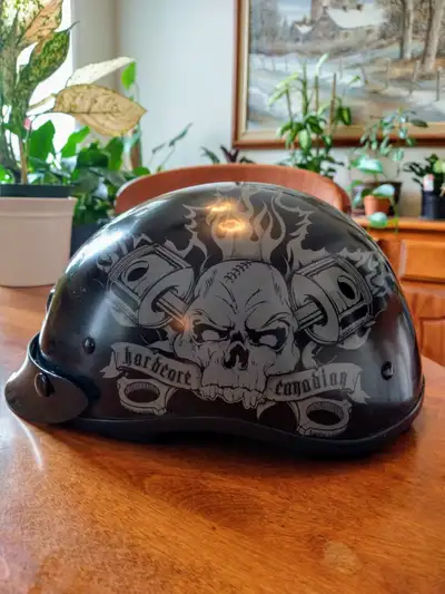 Casque de moto super beau motif design grandeur Small adulte