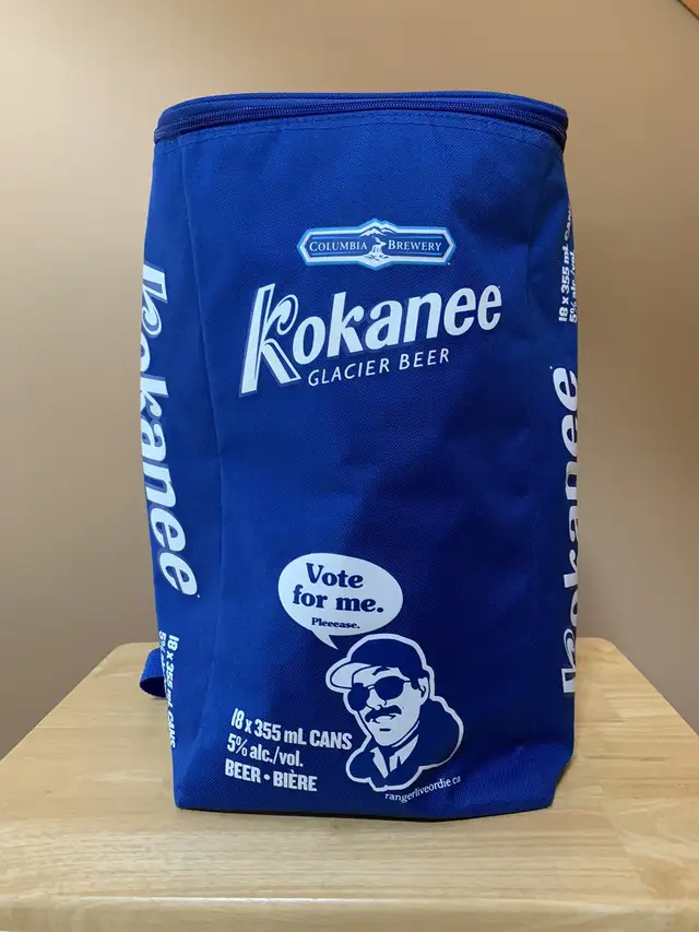 Kokanee Soft Cooler Backpack in Fishing, Camping & Outdoors in Penticton - Image 2