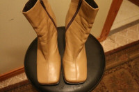 = Women's Beige Ankle Boots - Size 7 - (Like New) -