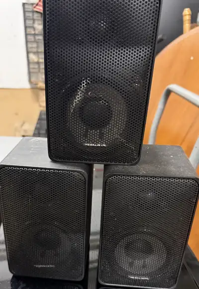Realistic Minimus 7 Speakers, View more