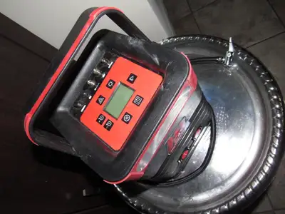 MOTOMASTER Car Air Compressor Portable Tire Inflation with light